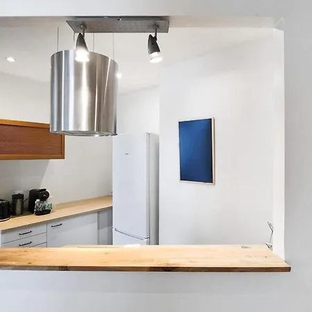 Charpennes Cocooning Apartment