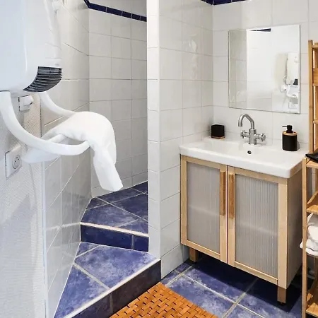 Charpennes Cocooning Apartment